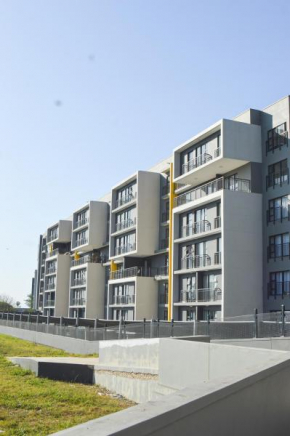 5min walk to gateway,Free parking, Free WiFi